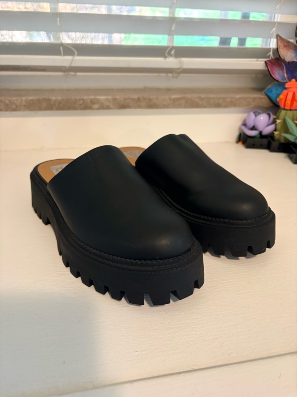 Black Chunky Platform Mule Clogs - Unbranded